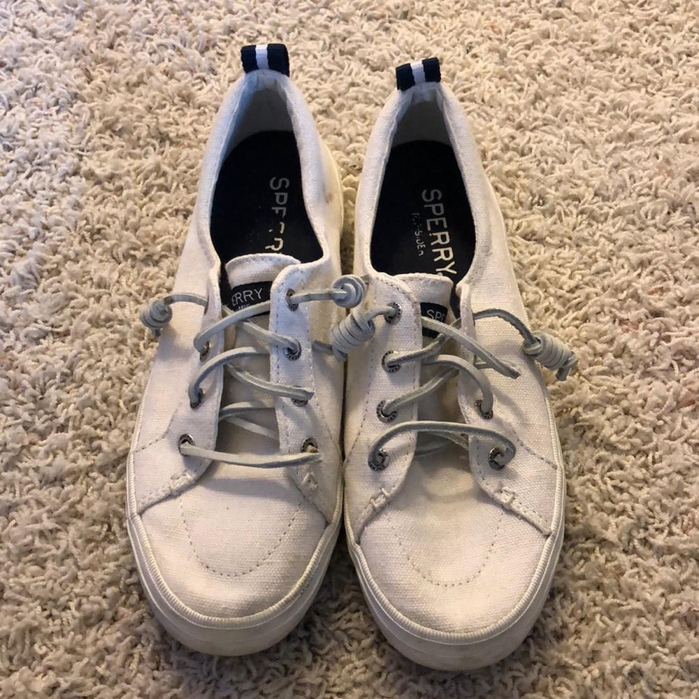 White sperrys